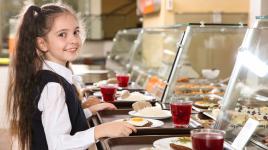 Největší strašáci školních jídelen: vepřové riziko a žemlovka jobovka