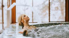 Pravidla pro pobyt ve vířivce: tenhle relax si užij, ale nepřeháněj to s ním