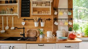 Rustikální styl bydlení: Hodně dřeva, spousta hnědé a taky drsnost říznutá hřejivostí