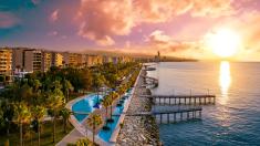 Zajímavá místa na Kypru, která vám učarují. Navštivte starobylá města i pohádkové pláže