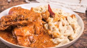 Recept 2 v 1: Stehna upečte na medu a skořici a ze zbytků udělejte luxusní kuře na paprice