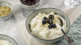 Jogurt, tvaroh nebo skyr? Velký souboj mléčných parťáků o místo ve tvé lednici Jogurt, tvaroh nebo skyr? Velký souboj mléčných parťáků o místo ve tvé lednici