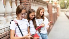 Nejhorší výzvy na sociálních sítích: lžíce skořice v puse je jen začátek. Některé totiž zabíjejí