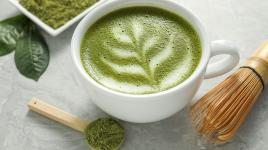 Matcha Latte jako z kavárny můžeš mít i doma. Povzbudí tě, pohladí i zachutná