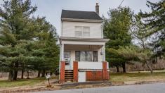 Američané omylem vypálili město, které hoří už přes 60 let