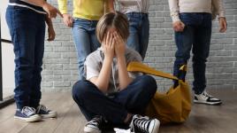 Co dělat, když si dítě stěžuje na šikanu? Praktický průvodce pro rodiče