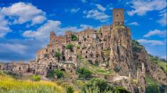 Zkáza, která fascinuje. Craco ničila příroda a zákeřná nemoc, dorazila ho snaha o modernizaci