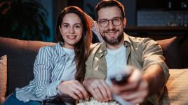TOP 9 seriálů na Netflixu: dáš si sci-fi, komedii, nebo radši drama?
