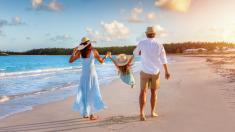 Top destinace u moře, kam vyrazíte na podzimní prázdniny už od 8 000 Kč