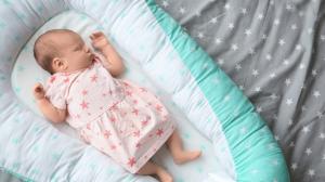 Hnízdečko pro miminko: V čem pomůže a jak ho správně vybrat? Poradíme