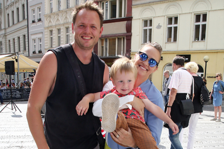 Jan Kříž, Busking pro Slunce