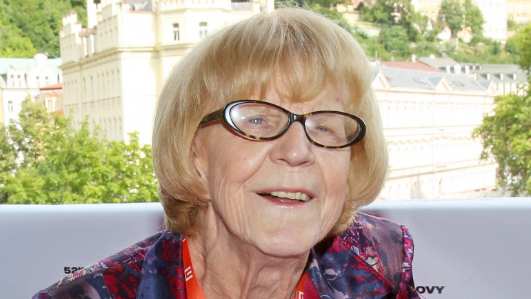 Eva Zaoralová