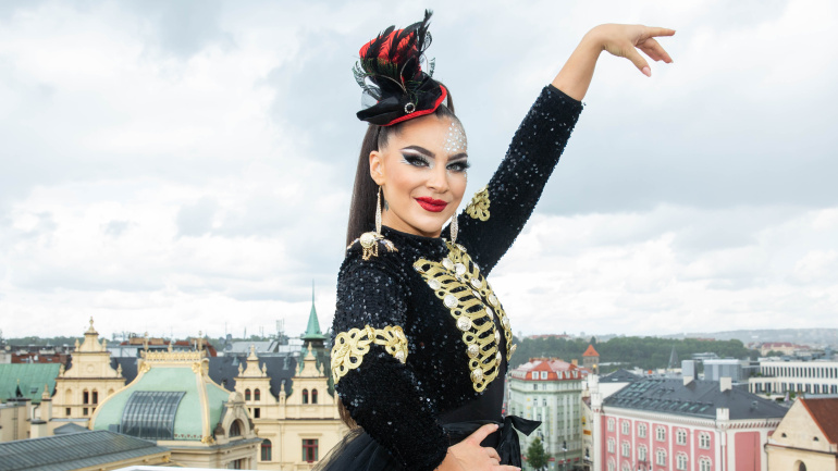 Czech Cabaret Show, Felicita Prokešová