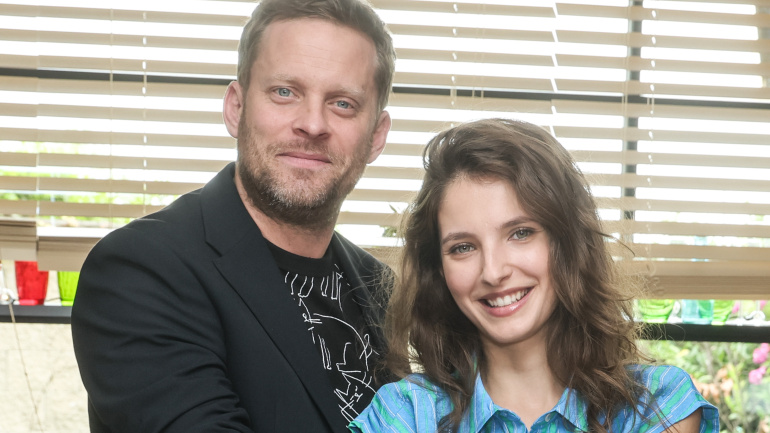 Jakub Prachař, Sara Sandeva