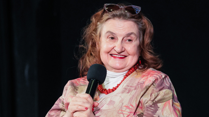 Eva Holubová