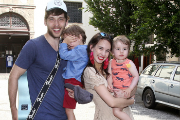 Roman Tomeš, Michaela Tomešová, Busking pro Slunce