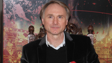 Dan Brown