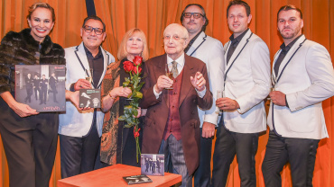 4 Tenoři, Jiří Suchý