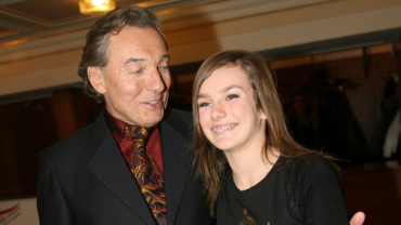 Ewa Farna, Karel Gott