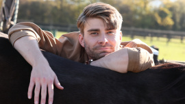 O lidech a koních, Marek Lambora