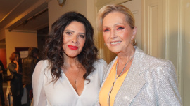 Ilona Csáková, Helena Vondráčková