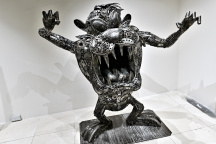 Galerie ocelových figurín