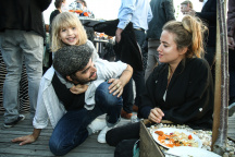 Emma Smetana s Jordanem Hajem a dcerou Lennon