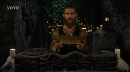 Survivor, Pirát