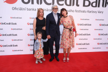 KVIFF 2024. MFFKV 2024, Jiří Bartoška, vnučka