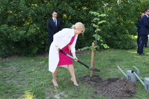 Zuzana Čaputová, Botanická zahrada