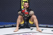 Karlos Vémola, Karlos vs. Karlos