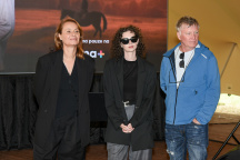 O lidech a koních, Lenka Vlasáková, Darija Pavlovičová, Michal Dlouhý