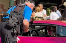 Adam Kajumi, policie