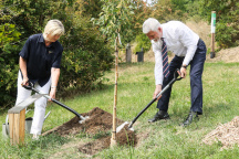 Petr Pavel, Eva Pavlová, Botanická zahrada