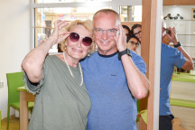 Regina Rázlová, Karel Voříšek, brýle