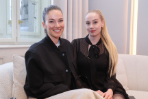 Anna Kadeřávková, Andrea Bezděková