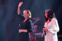 Ilona Csáková, Monika Absolonová