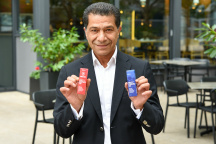 Patron hasičů, Fawad Nadri