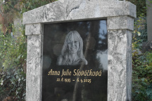 Anna Julie Slováčková