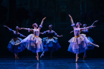 Divadlo Hybernia, Louskáček