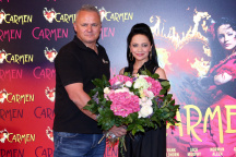 Egon Kulhánek, Hudební divadlo Karlín