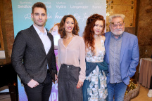 Deník shopaholičky, Eva Toulová