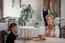 Šviháci, Helena Vondráčková