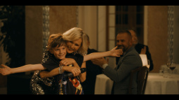 Šviháci, Helena Vondráčková