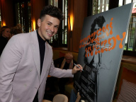 Ema Destinnová, Vojta Pelka