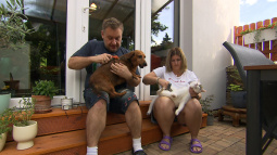 Výměna manželek, Milan Enčev