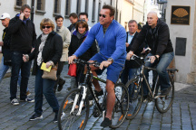 Arnold Schwarzenegger