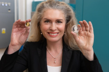 Česká mincovna, Jiří Menzel, Olga Menzelová