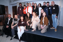 Divadlo Lucie Bílé, Obyčejná holka