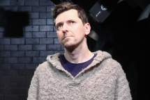 Divadlo Na Fidlovačce, Dáma na kolejích, Lukáš Pečenka